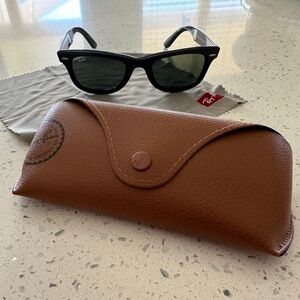 Ray-Ban Wayfarer Sunglasses